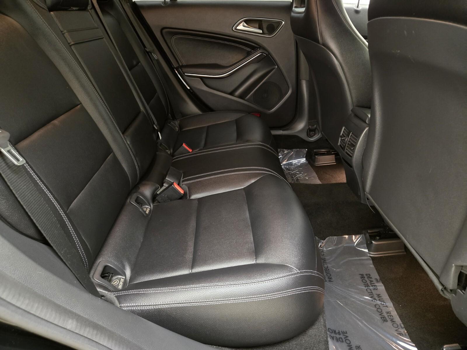 2016 Mercedes Benz CLA 250 photo 23