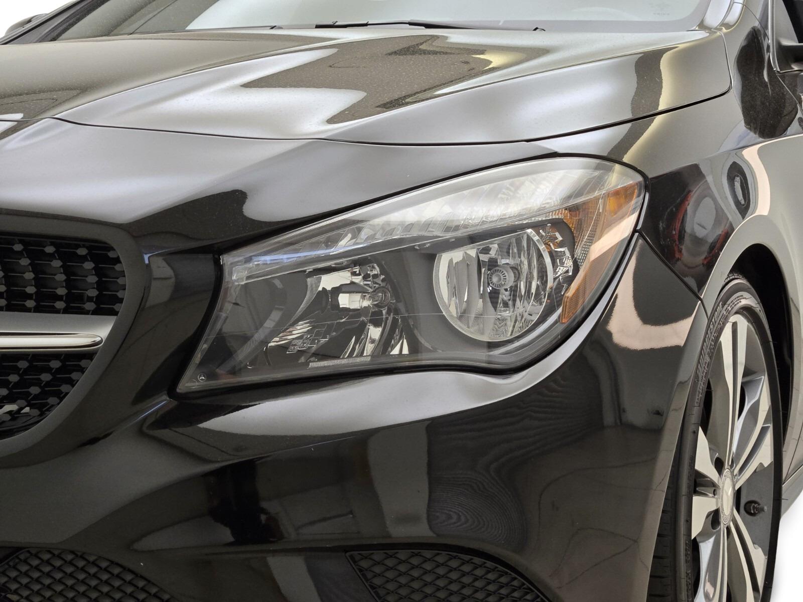 2016 Mercedes Benz CLA 250 photo 5