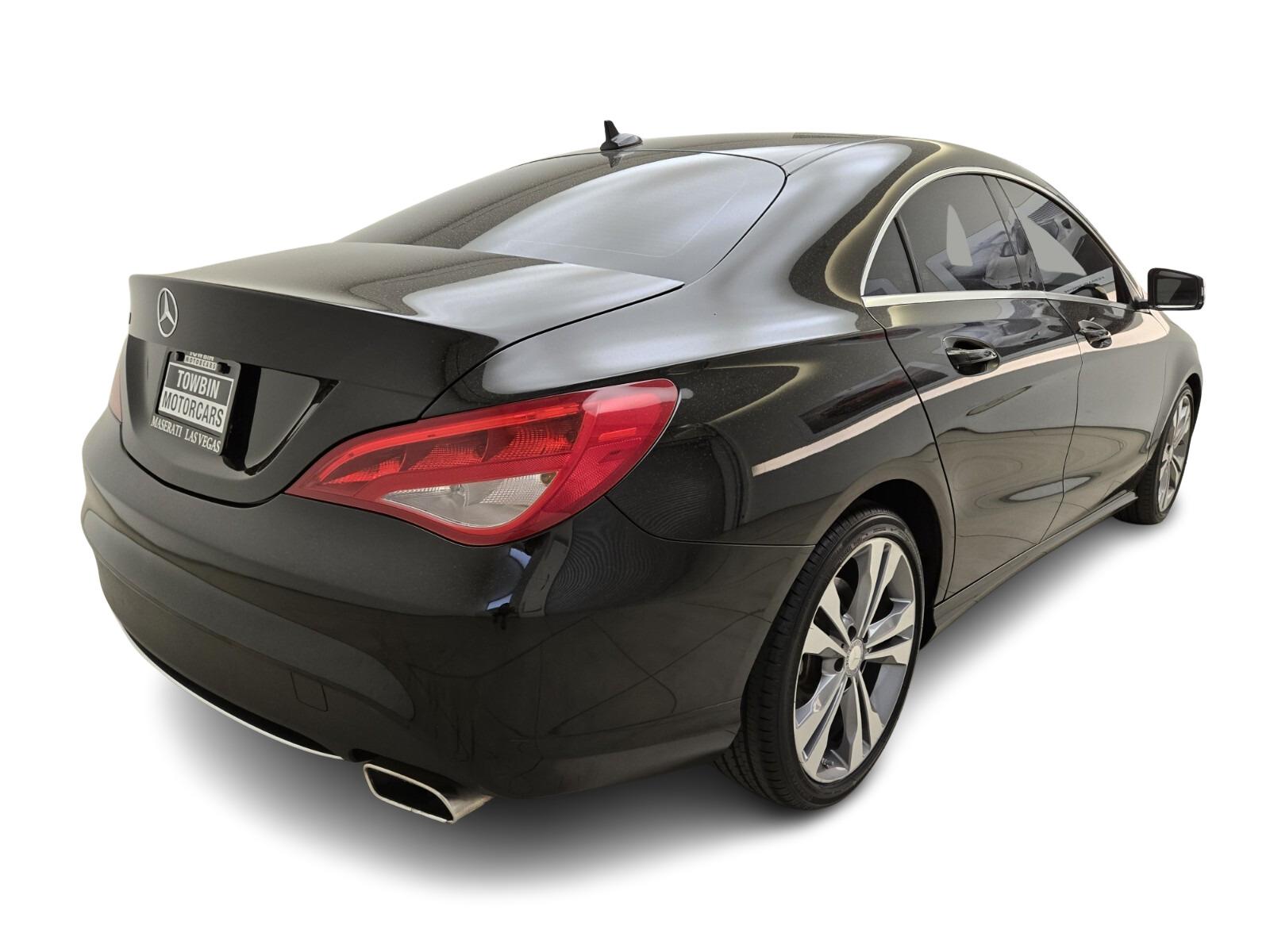 2016 Mercedes Benz CLA 250 photo 9