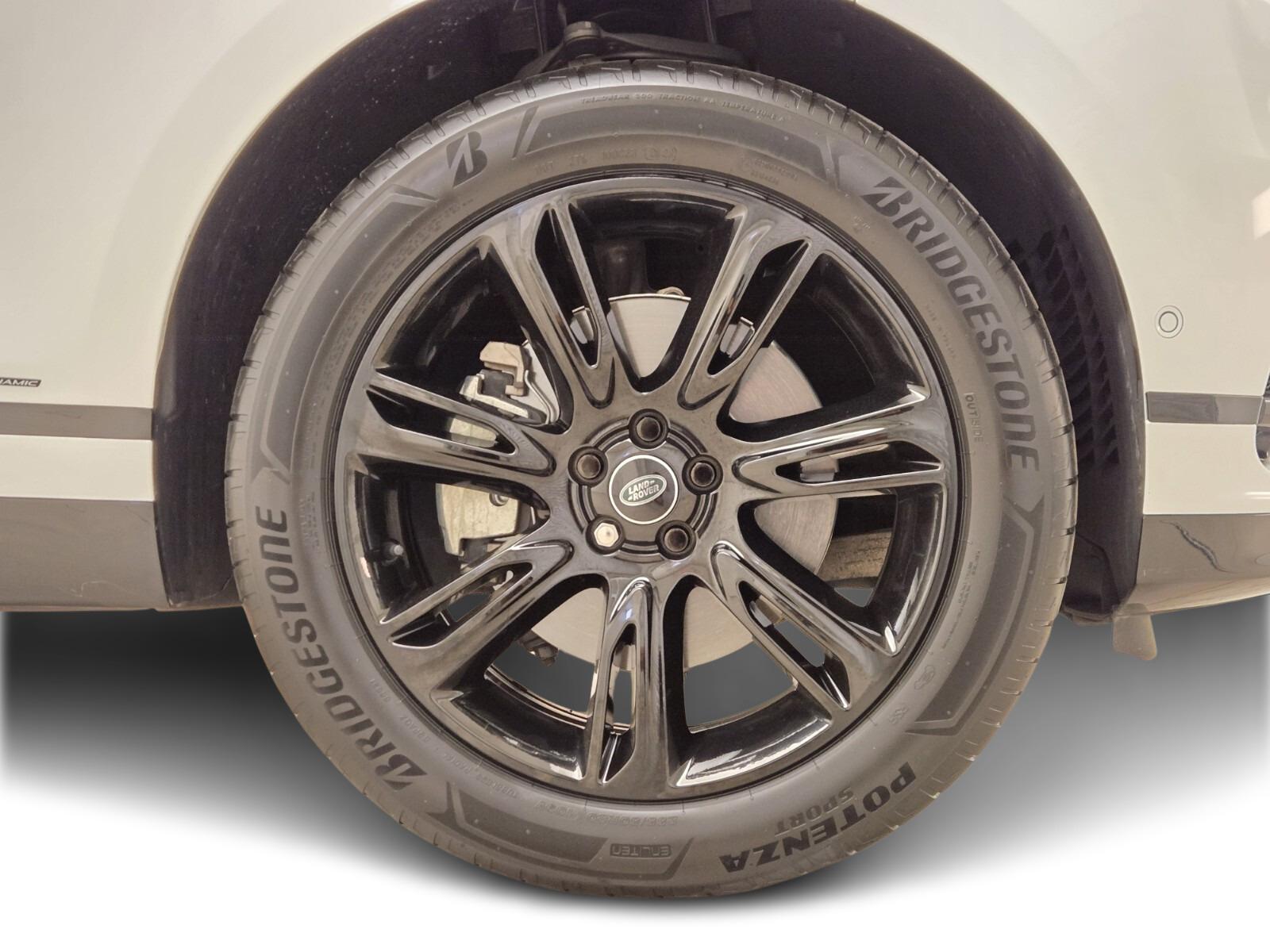 2021 Land Rover Range Rover Velar P250 R-Dynamic S photo 4